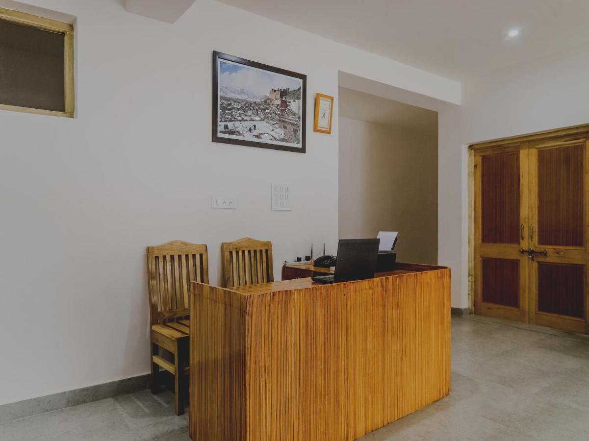 Oyo 72466 Hotel Yuvraj Shivpurī Exterior foto